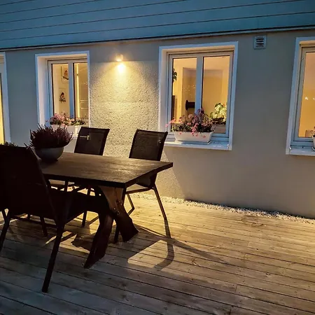 Apartment Ulsteinvik Lägenhet *